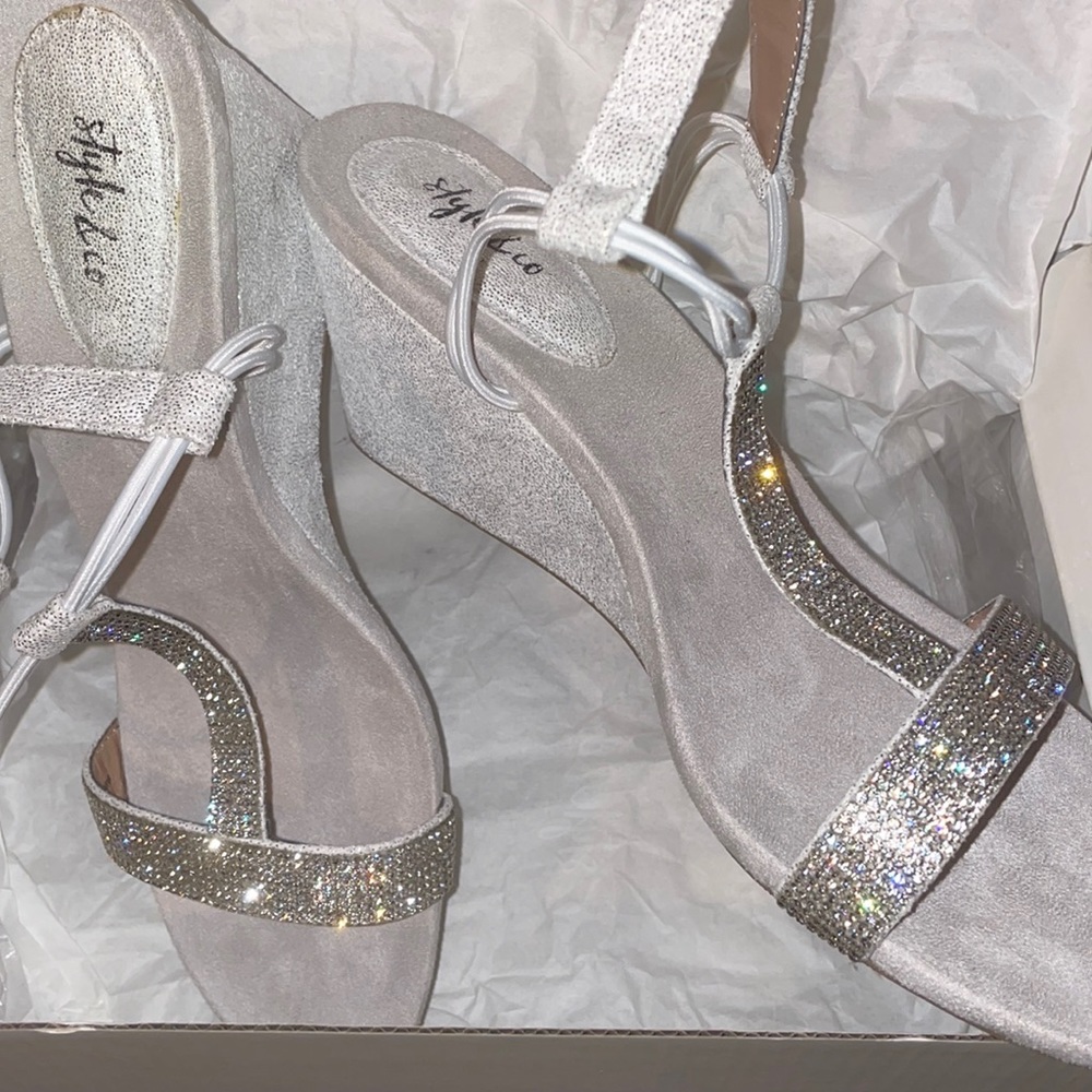 White & Silver Wedges Style & Co. Bridal NEW